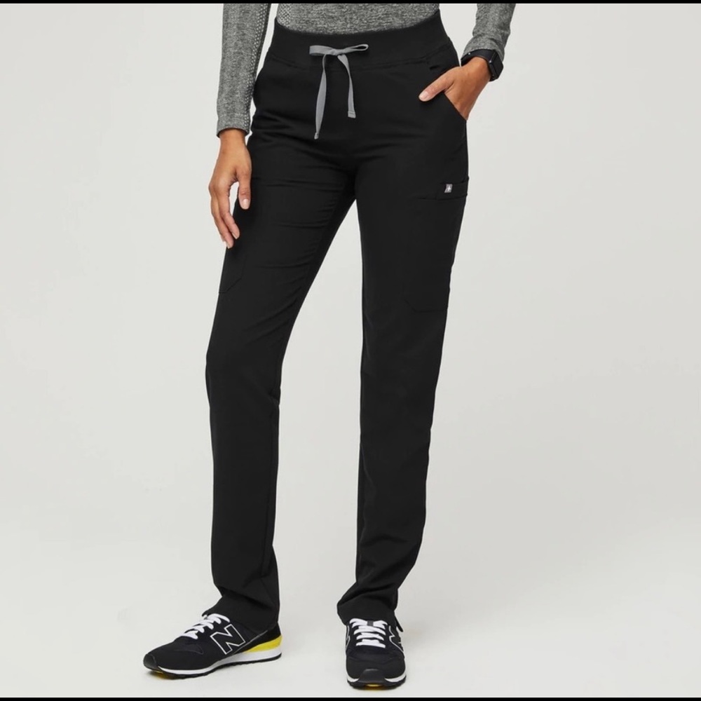 FIGS Black Yola Skinny Scrub Pants Size Small Petite